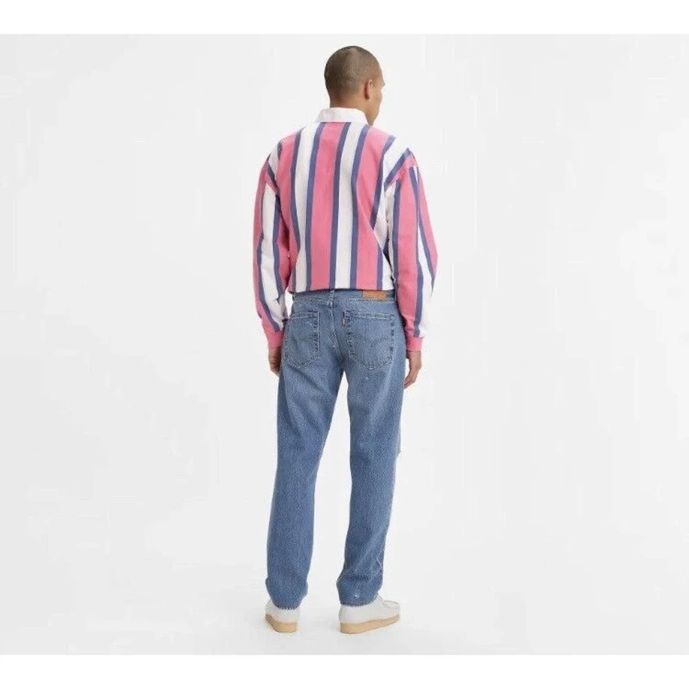 Levis waist 33”